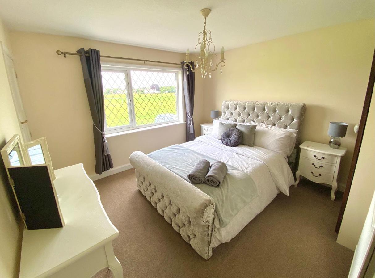 Cosy Cottage Great Bentley Near Station And Shops Exterior foto
