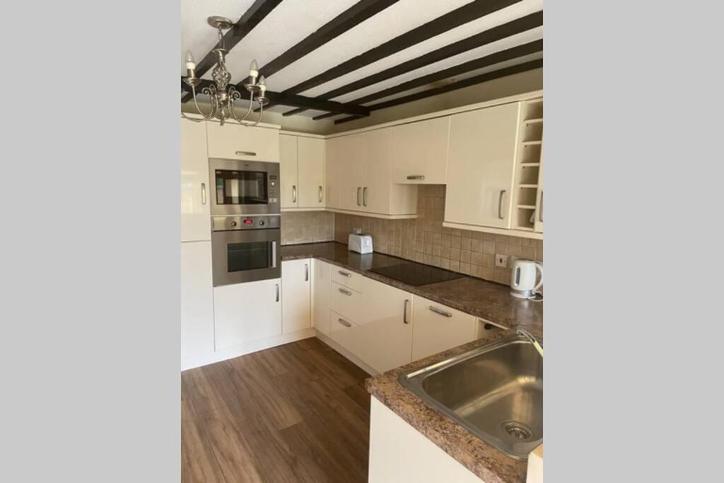 Cosy Cottage Great Bentley Near Station And Shops Exterior foto
