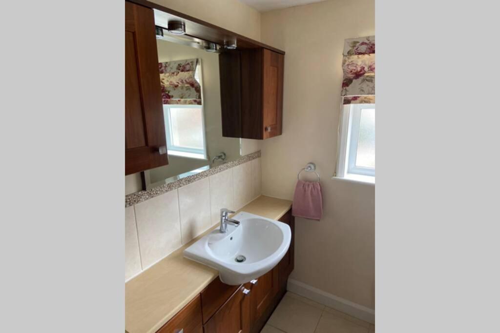 Cosy Cottage Great Bentley Near Station And Shops Exterior foto